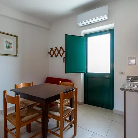 Villaggio Alkantara גיארדיני נאקסוס