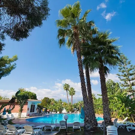 Villaggio Alkantara גיארדיני נאקסוס