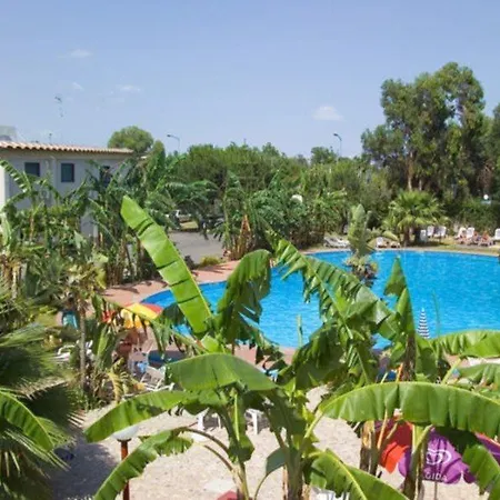 Villaggio Alkantara אתר נופש