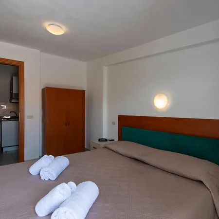 Villaggio Alkantara 3* جيارديني ناكسوس