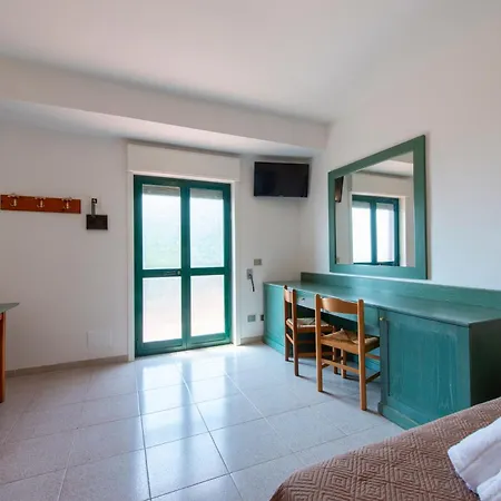 Villaggio Alkantara جيارديني ناكسوس