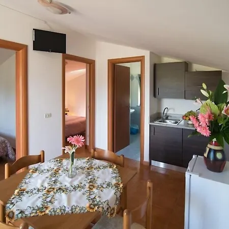 Villaggio Alkantara جيارديني ناكسوس