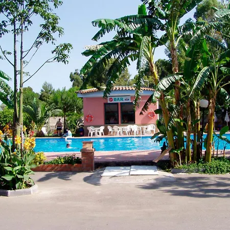 Villaggio Alkantara منتجع