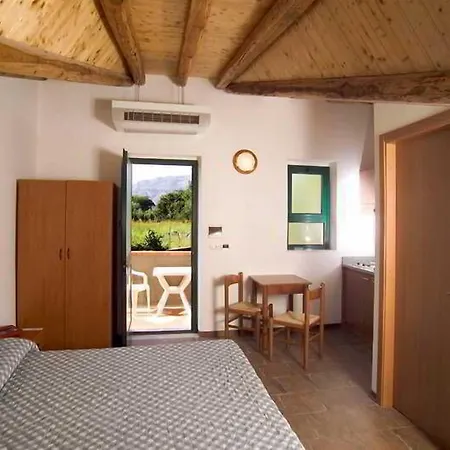 אתר נופש Villaggio Alkantara
